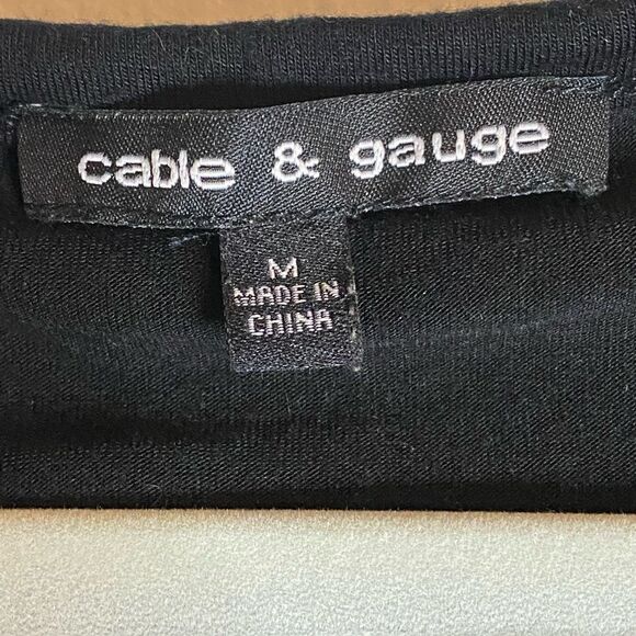 Cable & Gauge Black Blouse - Picture 4 of 4